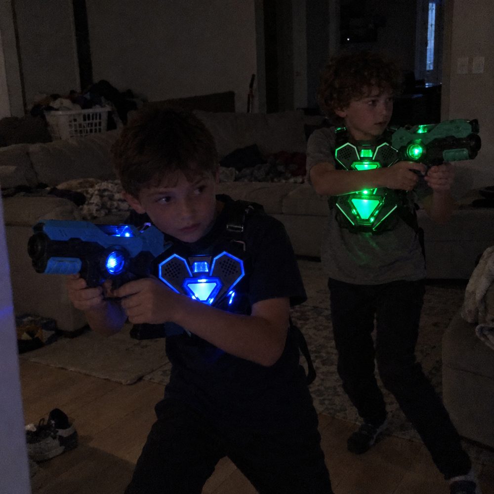 GlowDuel Laser Tag Set