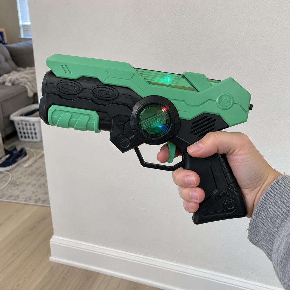 GlowDuel Laser Tag Set
